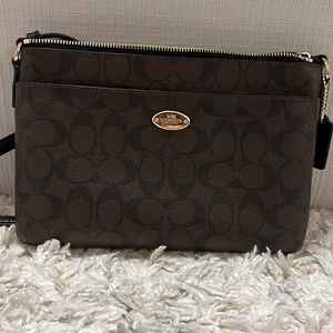 Coach Crossbody Bag in Signature Print